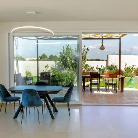 Villa Incoronata New Dependance By Interhome